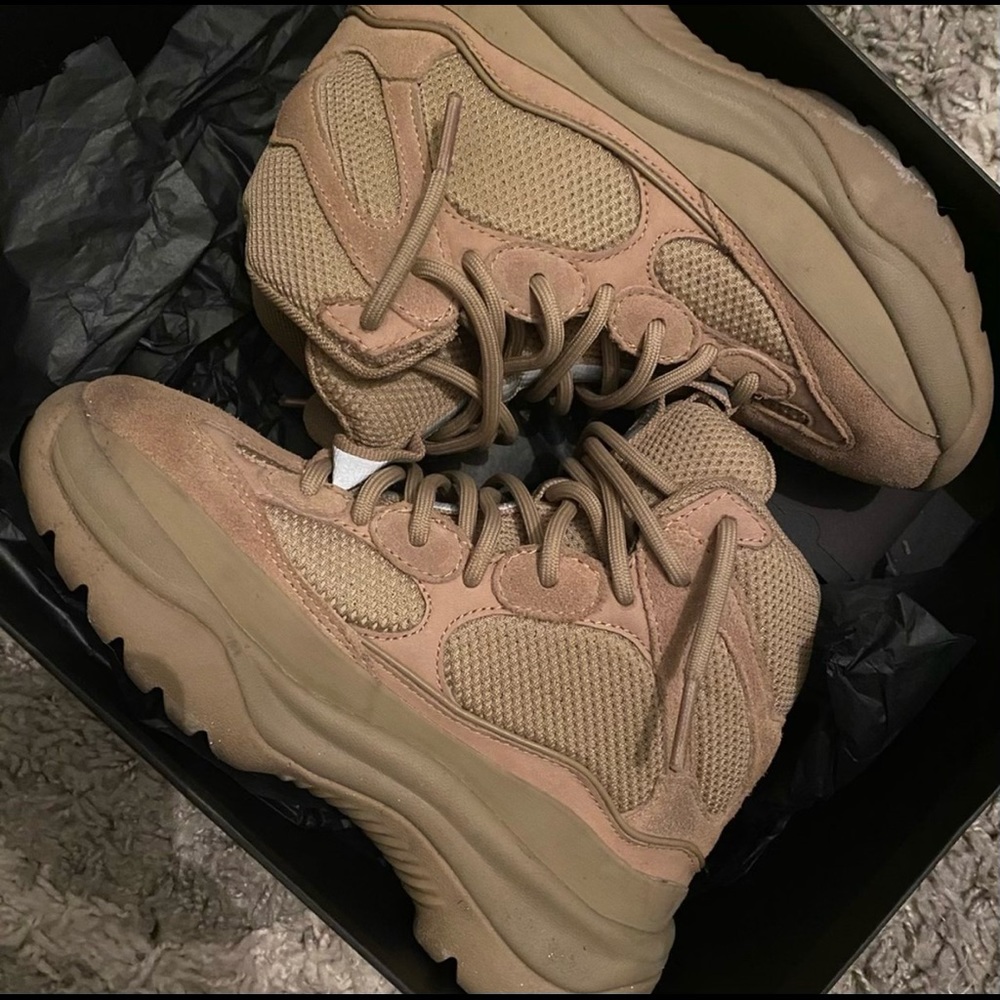 Adidas Yeezy Boot “Rock”